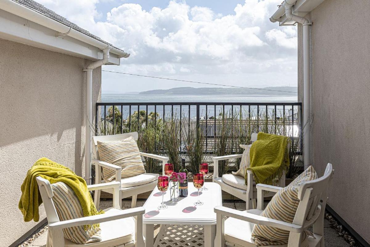 The Penthouse Villa Benllech Bagian luar foto